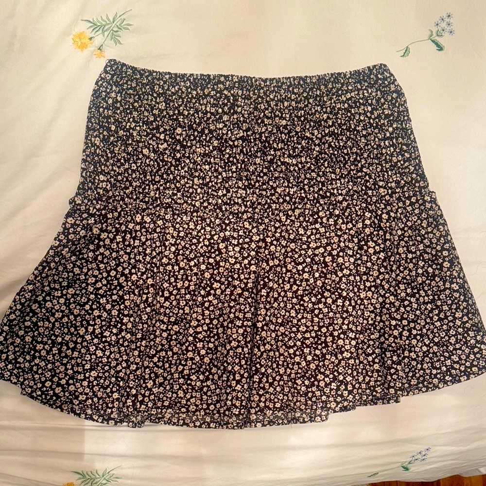 H&M Black Floral Skater Skirt